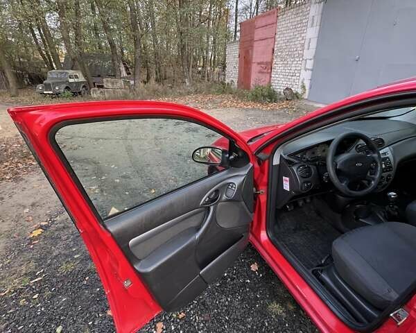 Красный Форд Фокус, объемом двигателя 1.75 л и пробегом 285 тыс. км за 2950 $, фото 14 на Automoto.ua