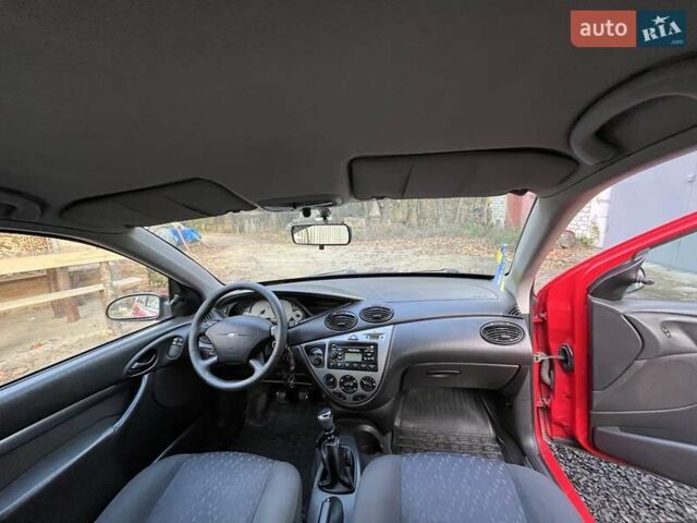 Красный Форд Фокус, объемом двигателя 1.75 л и пробегом 285 тыс. км за 2950 $, фото 17 на Automoto.ua