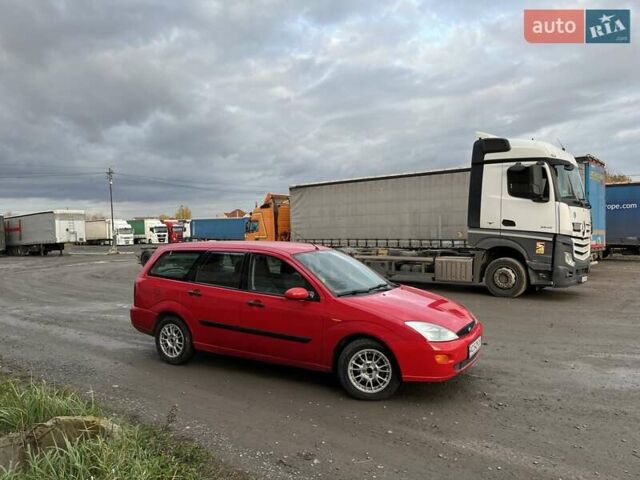 Красный Форд Фокус, объемом двигателя 1.75 л и пробегом 285 тыс. км за 2950 $, фото 3 на Automoto.ua