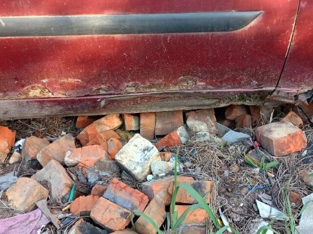 Красный Форд Фокус, объемом двигателя 0 л и пробегом 200 тыс. км за 350 $, фото 1 на Automoto.ua