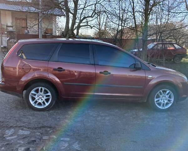 Червоний Форд Фокус, об'ємом двигуна 1.6 л та пробігом 260 тис. км за 4700 $, фото 5 на Automoto.ua