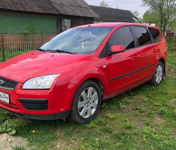 Червоний Форд Фокус, об'ємом двигуна 1.8 л та пробігом 260 тис. км за 3750 $, фото 5 на Automoto.ua