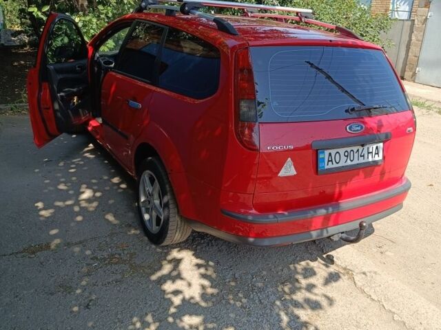 Красный Форд Фокус, объемом двигателя 1.6 л и пробегом 293 тыс. км за 4500 $, фото 3 на Automoto.ua