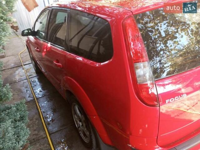 Красный Форд Фокус, объемом двигателя 1.39 л и пробегом 212 тыс. км за 3200 $, фото 1 на Automoto.ua