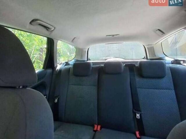 Красный Форд Фокус, объемом двигателя 1.6 л и пробегом 228 тыс. км за 5300 $, фото 12 на Automoto.ua