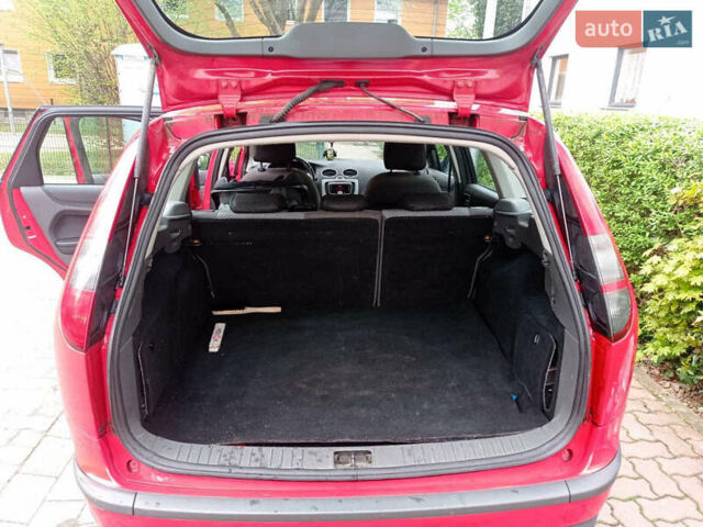 Форд Фокус 2007 в Заречном на Automoto.ua Красный Форд Фокус, объемом двигателя 1.6 л и пробегом 230 тыс. км за 4500 $, фото 22 на Automoto.ua