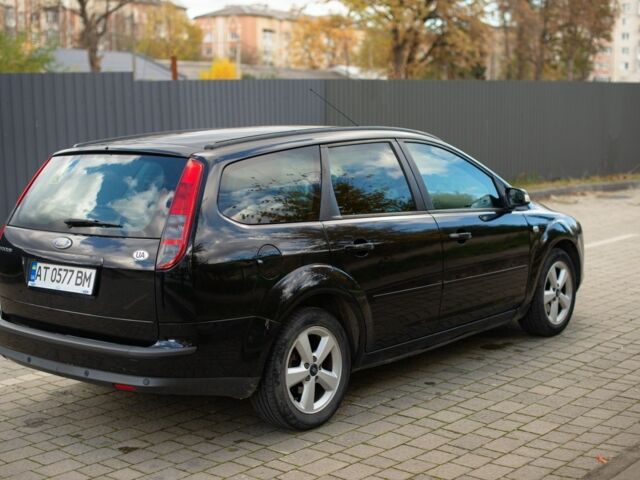 Форд Фокус 2007 у Івано-Франківську на Automoto.ua Червоний Форд Фокус, об'ємом двигуна 2 л та пробігом 210 тис. км за 5200 $, фото 2 на Automoto.ua