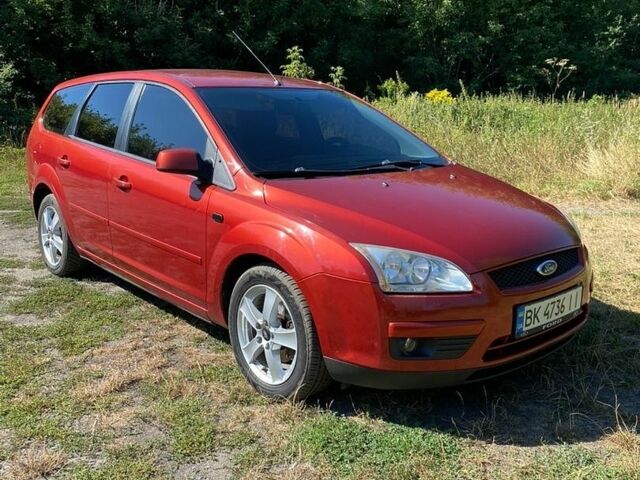 Червоний Форд Фокус, об'ємом двигуна 1.6 л та пробігом 267 тис. км за 4700 $, фото 4 на Automoto.ua