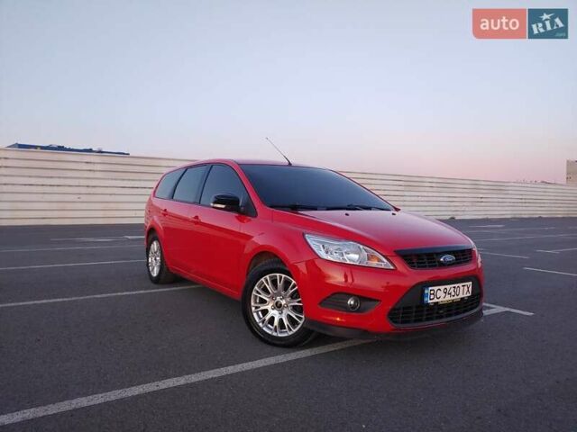 Красный Форд Фокус, объемом двигателя 1.6 л и пробегом 276 тыс. км за 4400 $, фото 3 на Automoto.ua