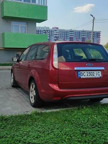 Красный Форд Фокус, объемом двигателя 1.8 л и пробегом 350 тыс. км за 4900 $, фото 5 на Automoto.ua