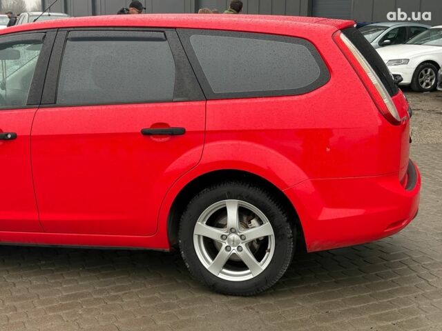 Красный Форд Фокус, объемом двигателя 1.6 л и пробегом 206 тыс. км за 4540 $, фото 10 на Automoto.ua