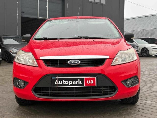 Червоний Форд Фокус, об'ємом двигуна 1.6 л та пробігом 206 тис. км за 4590 $, фото 2 на Automoto.ua