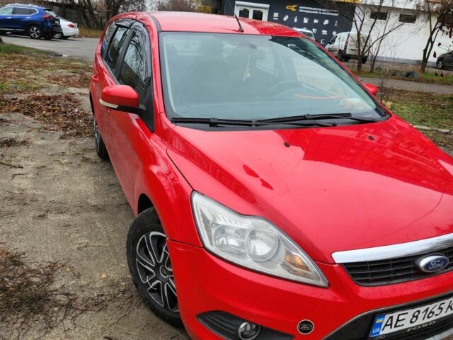 Красный Форд Фокус, объемом двигателя 1.6 л и пробегом 10 тыс. км за 5500 $, фото 1 на Automoto.ua