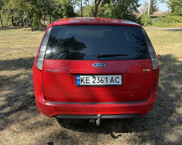 Красный Форд Фокус, объемом двигателя 1.6 л и пробегом 403 тыс. км за 5900 $, фото 5 на Automoto.ua