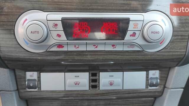 Красный Форд Фокус, объемом двигателя 1.8 л и пробегом 350 тыс. км за 4900 $, фото 14 на Automoto.ua