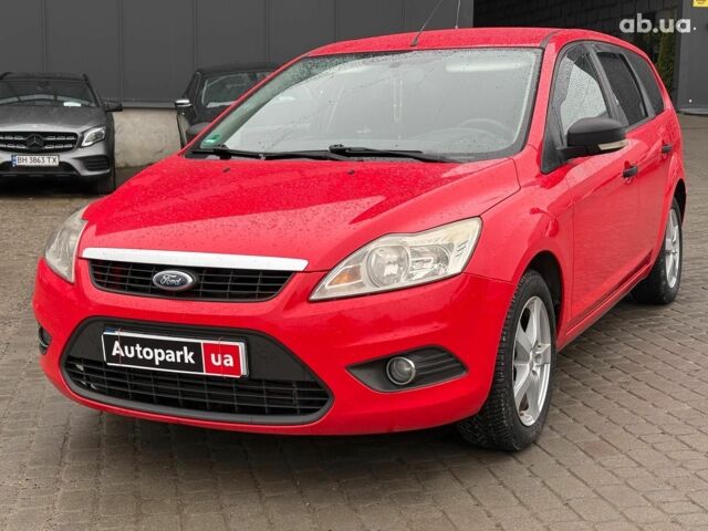 Красный Форд Фокус, объемом двигателя 1.6 л и пробегом 206 тыс. км за 4540 $, фото 3 на Automoto.ua