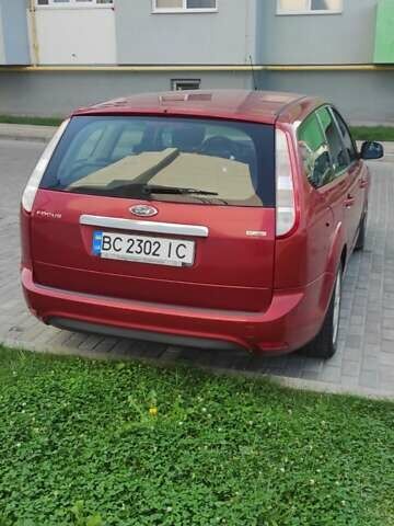 Красный Форд Фокус, объемом двигателя 1.8 л и пробегом 350 тыс. км за 4900 $, фото 6 на Automoto.ua