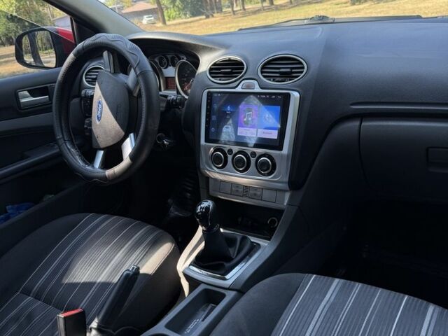 Червоний Форд Фокус, об'ємом двигуна 1.6 л та пробігом 403 тис. км за 5050 $, фото 10 на Automoto.ua