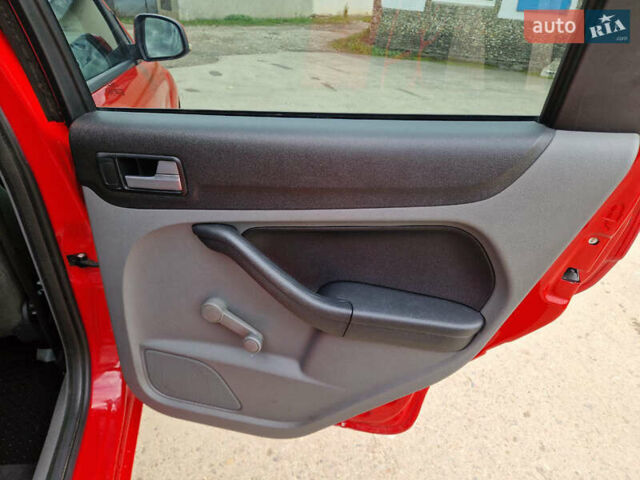 Червоний Форд Фокус, об'ємом двигуна 1.6 л та пробігом 260 тис. км за 4500 $, фото 18 на Automoto.ua