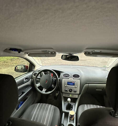 Червоний Форд Фокус, об'ємом двигуна 1.56 л та пробігом 297 тис. км за 6000 $, фото 7 на Automoto.ua