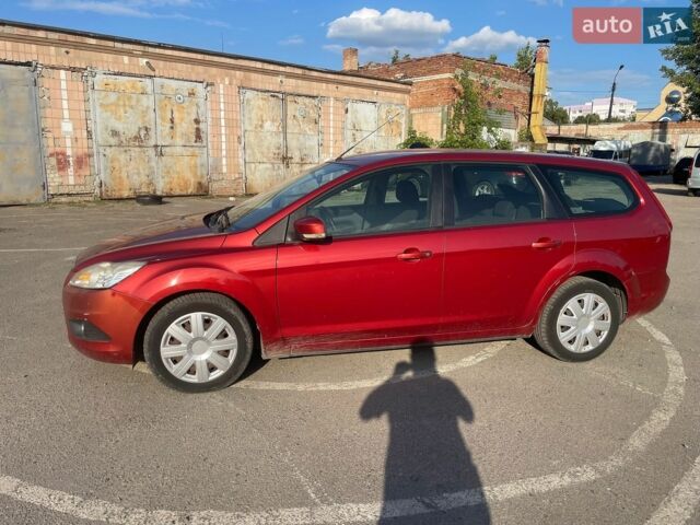 Червоний Форд Фокус, об'ємом двигуна 1.6 л та пробігом 211 тис. км за 3950 $, фото 3 на Automoto.ua
