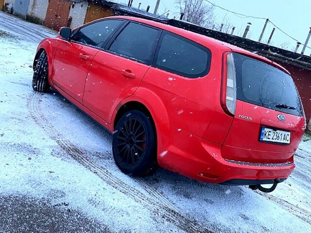Красный Форд Фокус, объемом двигателя 1.6 л и пробегом 0 тыс. км за 6000 $, фото 7 на Automoto.ua