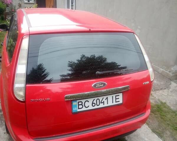 Красный Форд Фокус, объемом двигателя 1.6 л и пробегом 220 тыс. км за 5500 $, фото 4 на Automoto.ua