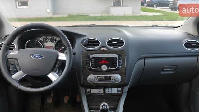 Красный Форд Фокус, объемом двигателя 1.8 л и пробегом 350 тыс. км за 4900 $, фото 20 на Automoto.ua