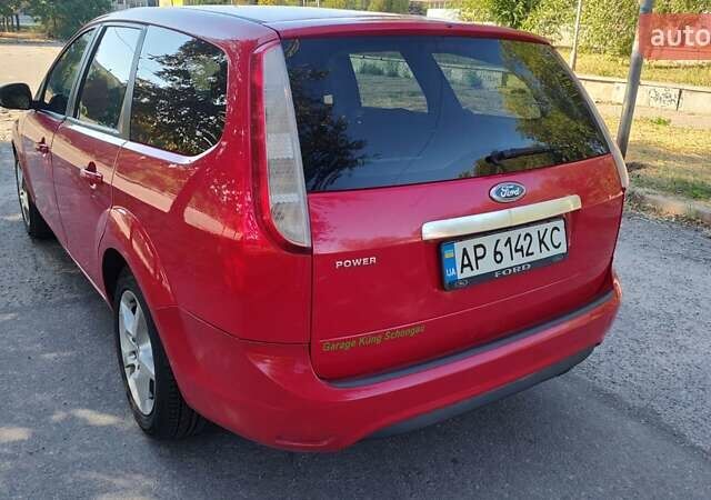 Красный Форд Фокус, объемом двигателя 1.6 л и пробегом 238 тыс. км за 6100 $, фото 6 на Automoto.ua