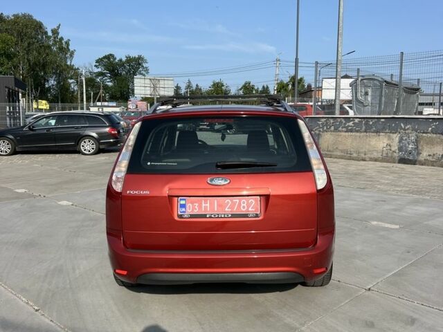 Червоний Форд Фокус, об'ємом двигуна 2 л та пробігом 161 тис. км за 7000 $, фото 5 на Automoto.ua