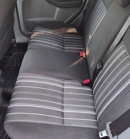 Красный Форд Фокус, объемом двигателя 1.6 л и пробегом 238 тыс. км за 6100 $, фото 16 на Automoto.ua