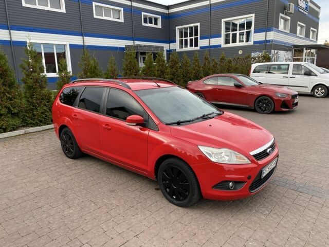 Красный Форд Фокус, объемом двигателя 1.6 л и пробегом 300 тыс. км за 6000 $, фото 4 на Automoto.ua