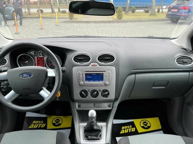 Червоний Форд Фокус, об'ємом двигуна 1.6 л та пробігом 209 тис. км за 6500 $, фото 10 на Automoto.ua