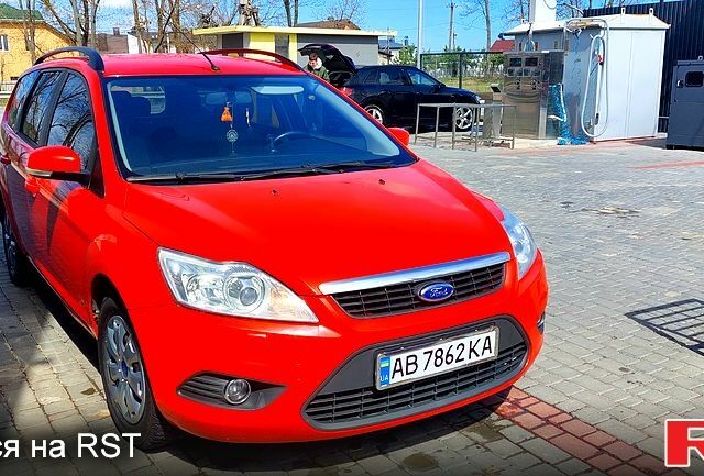Красный Форд Фокус, объемом двигателя 1.6 л и пробегом 295 тыс. км за 5999 $, фото 7 на Automoto.ua