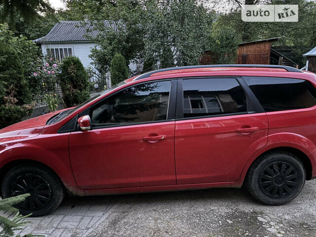 Червоний Форд Фокус, об'ємом двигуна 1.6 л та пробігом 256 тис. км за 6000 $, фото 3 на Automoto.ua