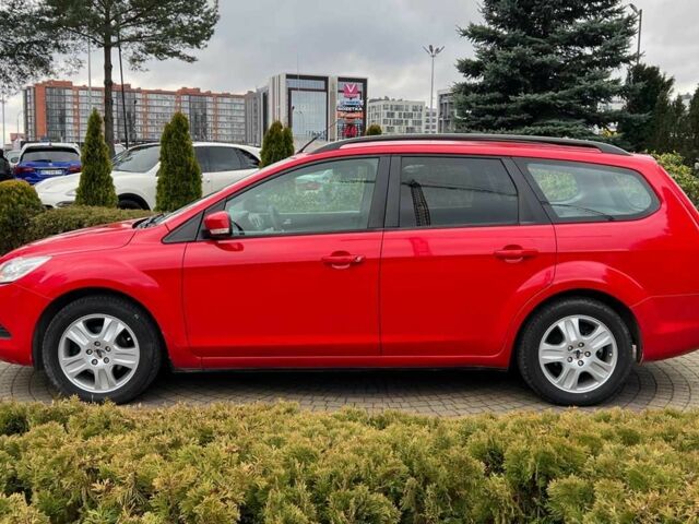 Червоний Форд Фокус, об'ємом двигуна 1.6 л та пробігом 209 тис. км за 6500 $, фото 3 на Automoto.ua