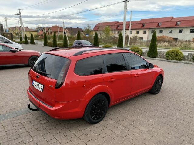 Красный Форд Фокус, объемом двигателя 1.6 л и пробегом 300 тыс. км за 6000 $, фото 14 на Automoto.ua