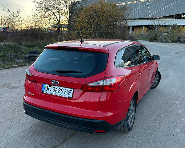 Красный Форд Фокус, объемом двигателя 1.6 л и пробегом 220 тыс. км за 6100 $, фото 2 на Automoto.ua