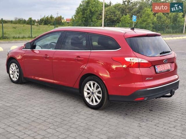 Красный Форд Фокус, объемом двигателя 1.6 л и пробегом 227 тыс. км за 7490 $, фото 1 на Automoto.ua