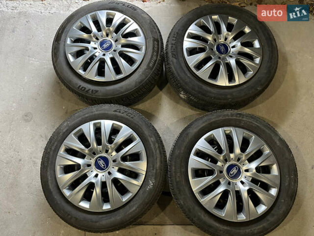 Красный Форд Фокус, объемом двигателя 1.6 л и пробегом 220 тыс. км за 6100 $, фото 16 на Automoto.ua