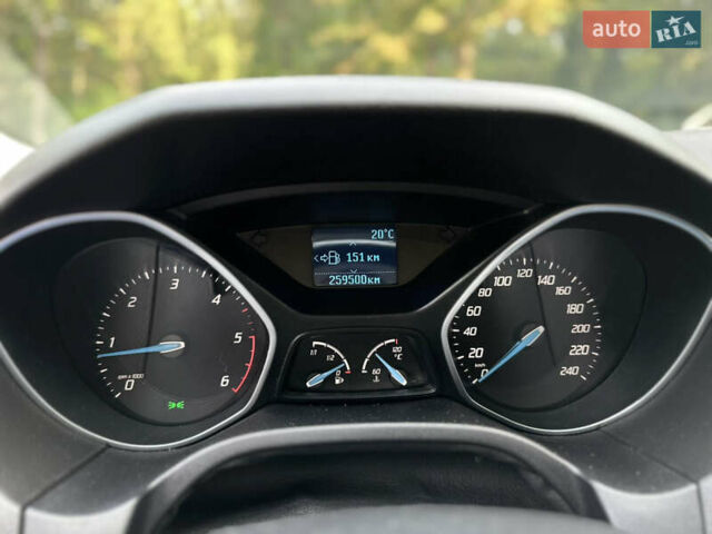 Красный Форд Фокус, объемом двигателя 1.6 л и пробегом 260 тыс. км за 7350 $, фото 47 на Automoto.ua