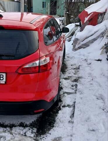 Красный Форд Фокус, объемом двигателя 1.6 л и пробегом 220 тыс. км за 6700 $, фото 3 на Automoto.ua