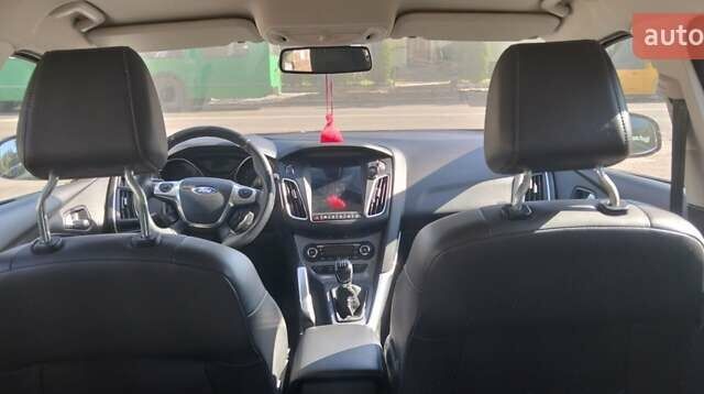 Красный Форд Фокус, объемом двигателя 1.6 л и пробегом 270 тыс. км за 6900 $, фото 15 на Automoto.ua