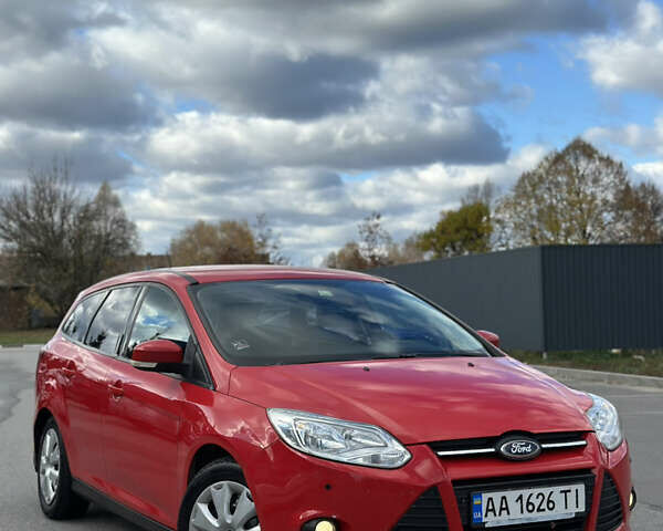 Красный Форд Фокус, объемом двигателя 1.6 л и пробегом 256 тыс. км за 6400 $, фото 5 на Automoto.ua