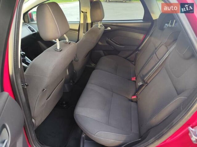 Красный Форд Фокус, объемом двигателя 1.6 л и пробегом 227 тыс. км за 7490 $, фото 39 на Automoto.ua