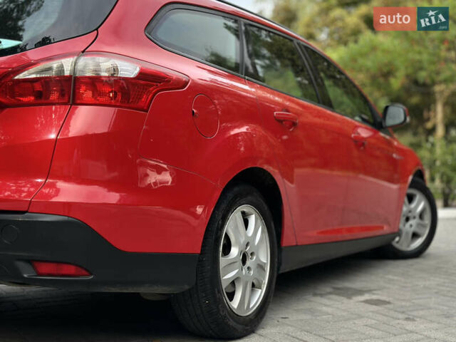 Красный Форд Фокус, объемом двигателя 1.6 л и пробегом 260 тыс. км за 7350 $, фото 29 на Automoto.ua