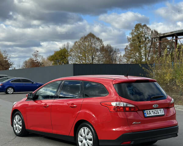 Красный Форд Фокус, объемом двигателя 1.6 л и пробегом 256 тыс. км за 6400 $, фото 8 на Automoto.ua