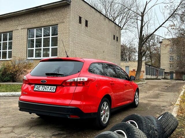 Красный Форд Фокус, объемом двигателя 1.6 л и пробегом 199 тыс. км за 6500 $, фото 10 на Automoto.ua