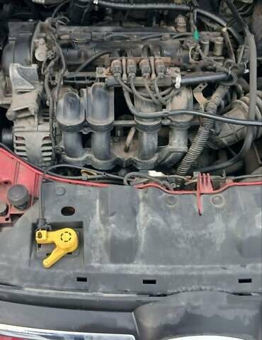 Красный Форд Фокус, объемом двигателя 1.6 л и пробегом 220 тыс. км за 6700 $, фото 19 на Automoto.ua