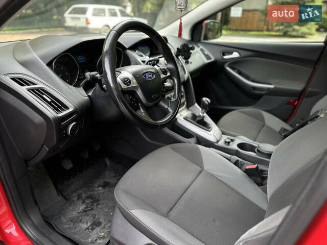 Красный Форд Фокус, объемом двигателя 1.6 л и пробегом 260 тыс. км за 6900 $, фото 47 на Automoto.ua